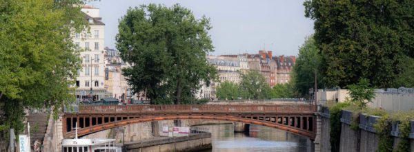 Senstronic et son management accueillent Andera Partners